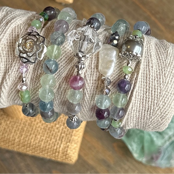 Fluorite beaded bracelet hope joy and creativity healing crystals 8mm - Picture 2 of 7